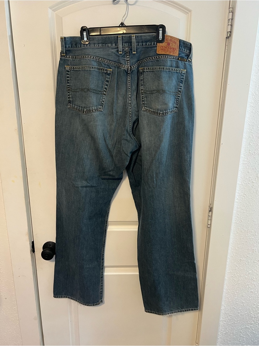 VNTG Lucky Brand Men’s Bootleg Made in the USA Jeans
